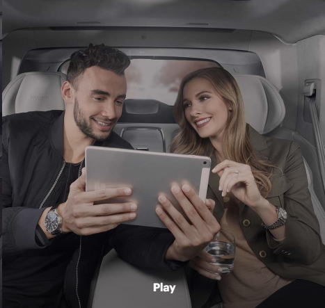 見到障礙自己會(huì)跳擺上香檳越野不倒這個(gè)技術(shù)讓你看手機(jī)也不暈車(圖16)